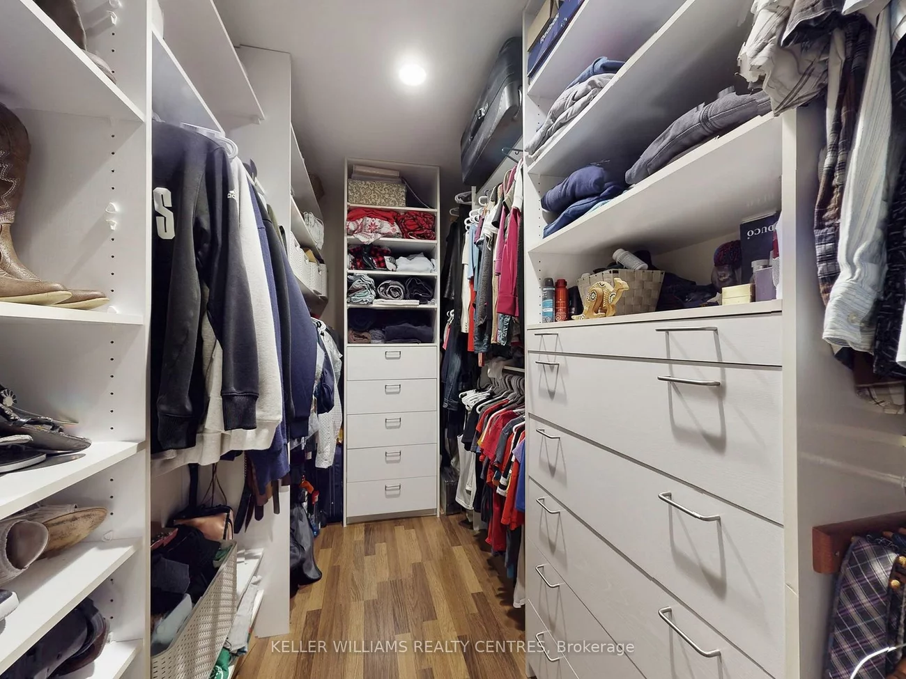 151, Rhodes, Glenway Estates, Newmarket