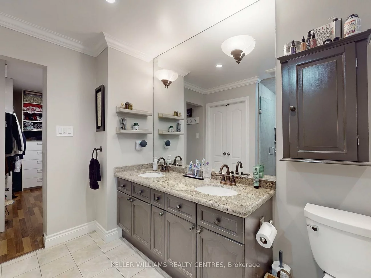 151, Rhodes, Glenway Estates, Newmarket