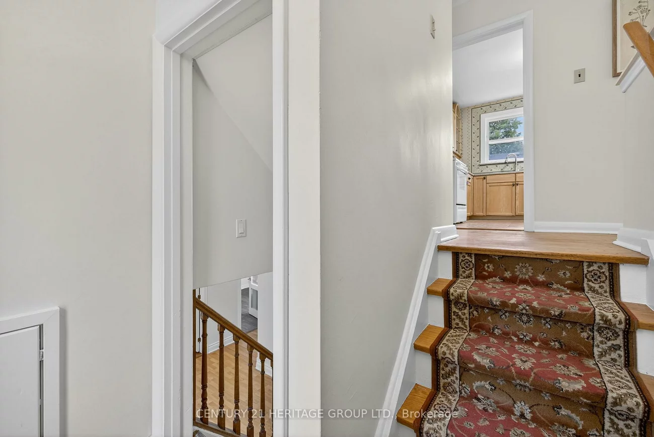 49, Bayview, Huron Heights-Leslie Valley, Newmarket