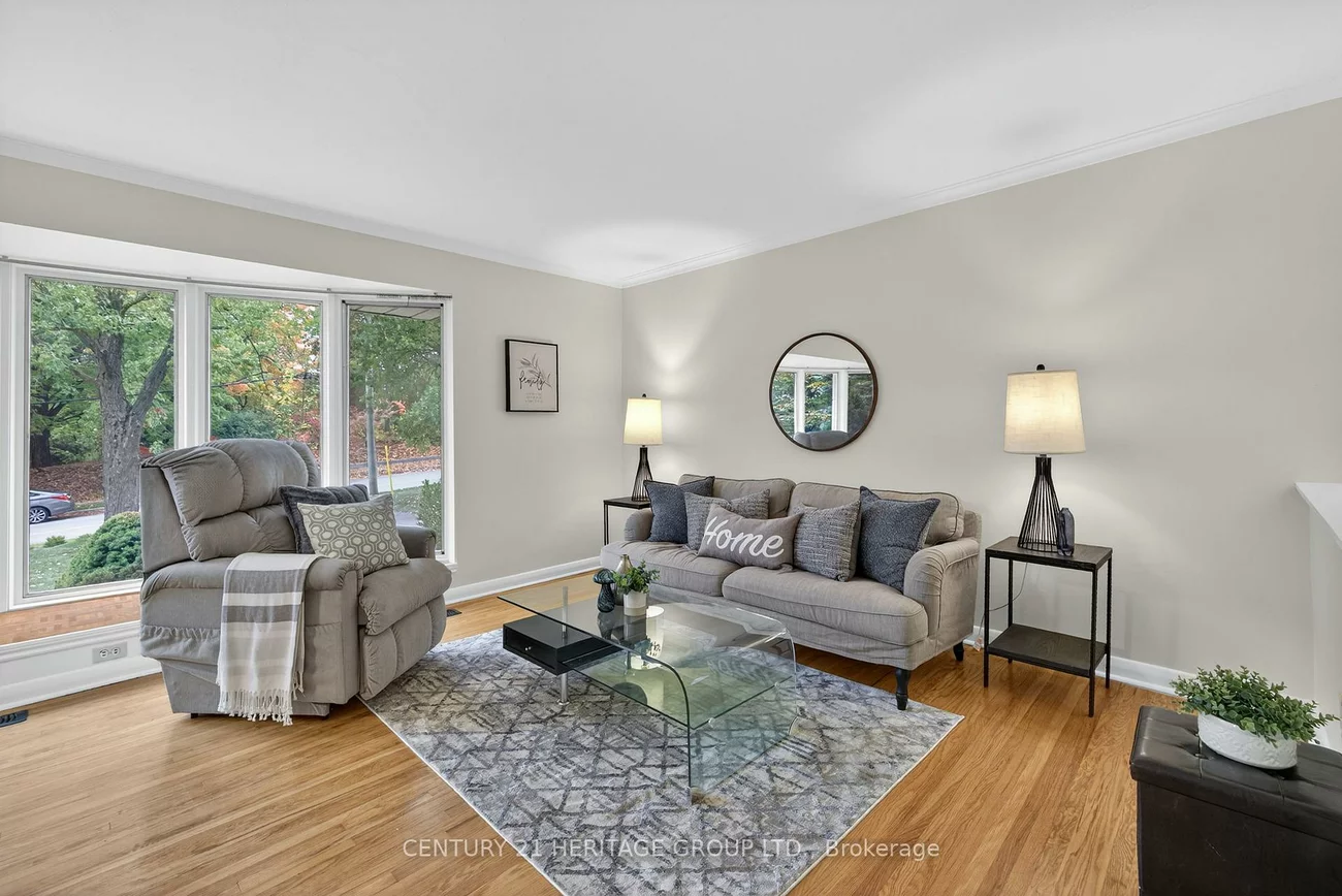 49, Bayview, Huron Heights-Leslie Valley, Newmarket