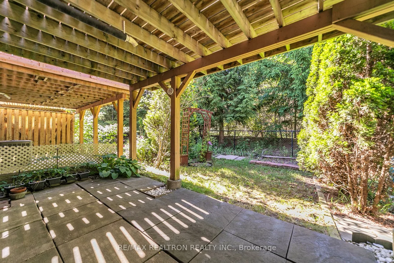 541, Bondi, Gorham-College Manor, Newmarket