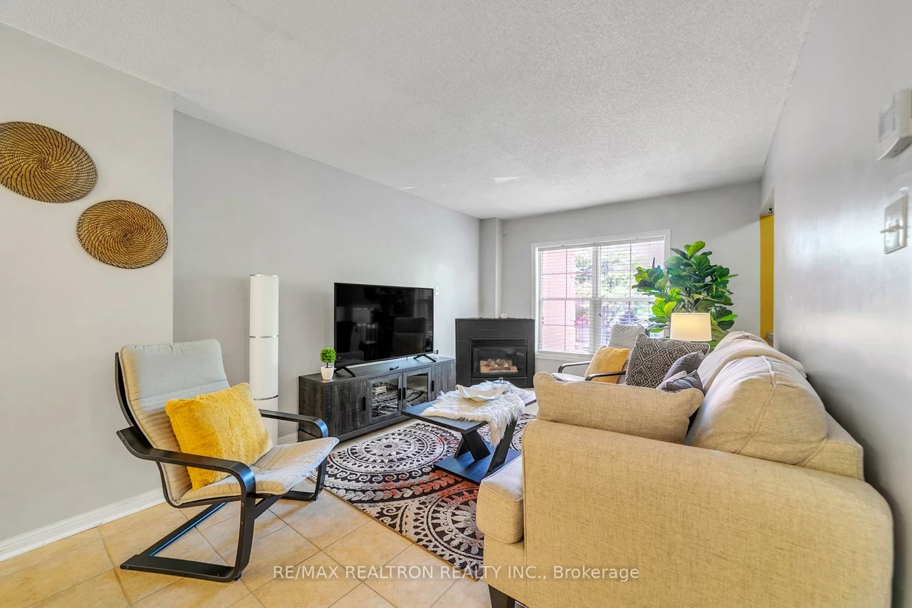 541, Bondi, Gorham-College Manor, Newmarket