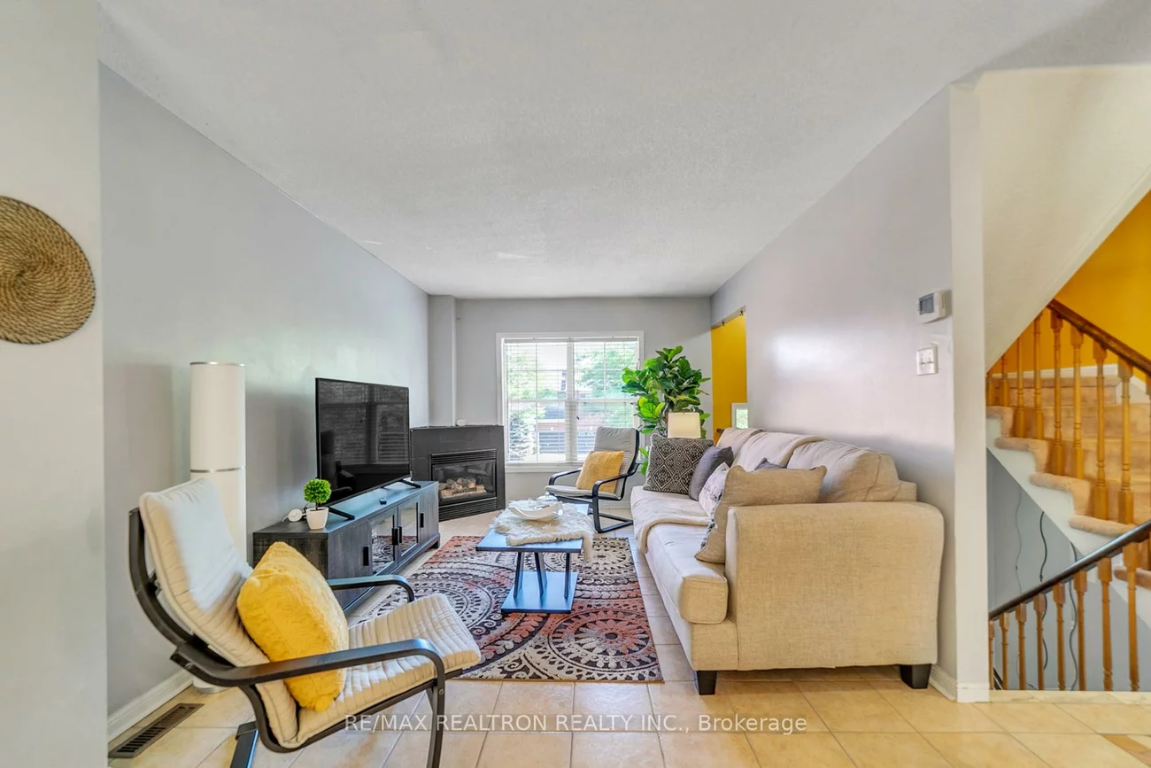 541, Bondi, Gorham-College Manor, Newmarket