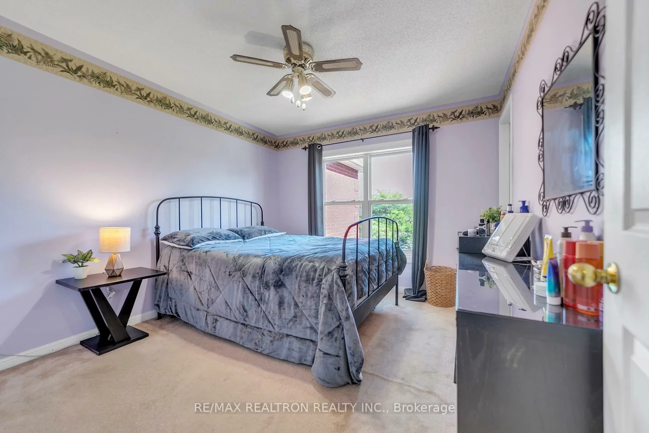 541, Bondi, Gorham-College Manor, Newmarket