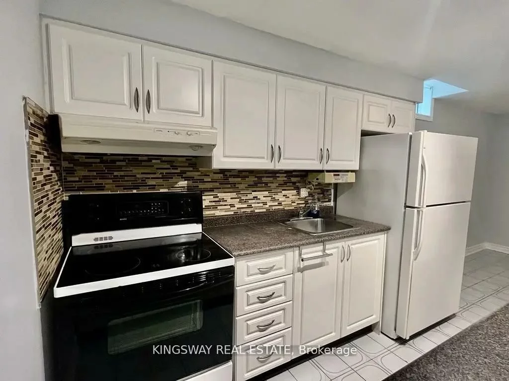 325, Salisbury, Bristol-London, Newmarket