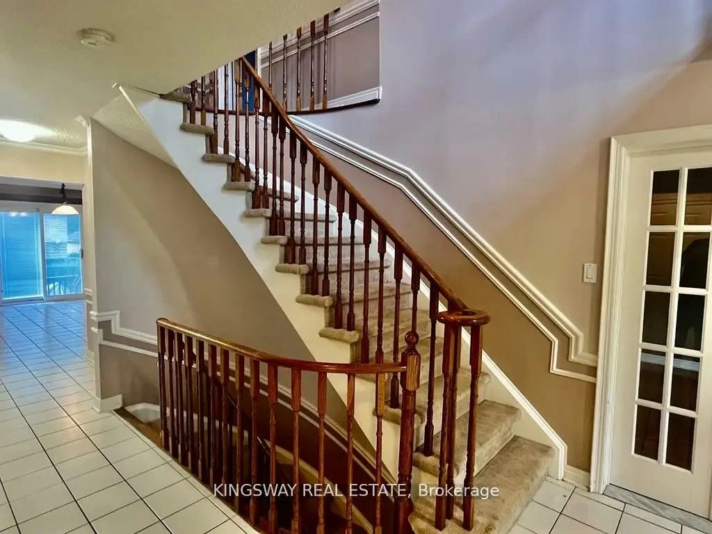 325, Salisbury, Bristol-London, Newmarket