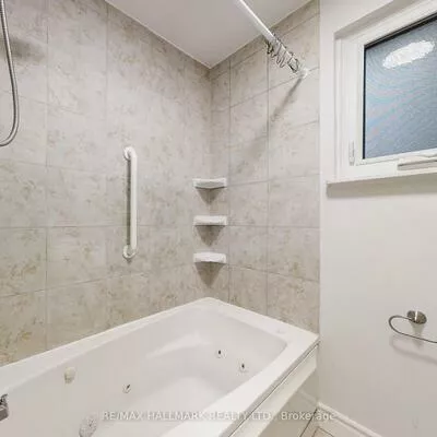 138, Armitage, Central Newmarket, Newmarket