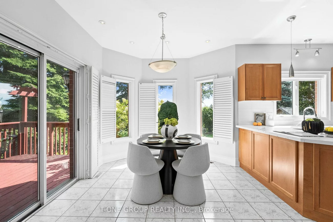 1022, Ivsbridge, Stonehaven-Wyndham, Newmarket