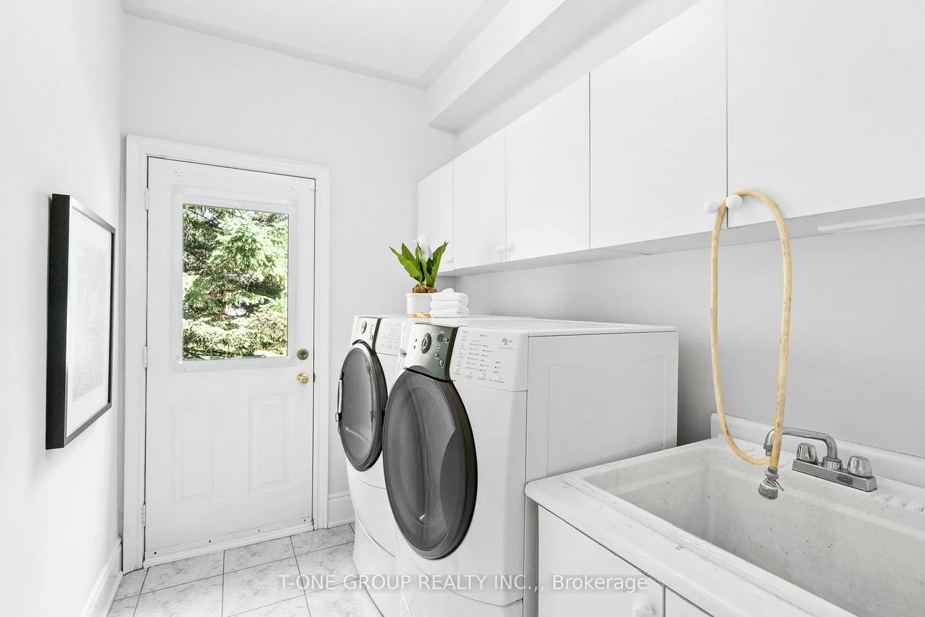 1022, Ivsbridge, Stonehaven-Wyndham, Newmarket