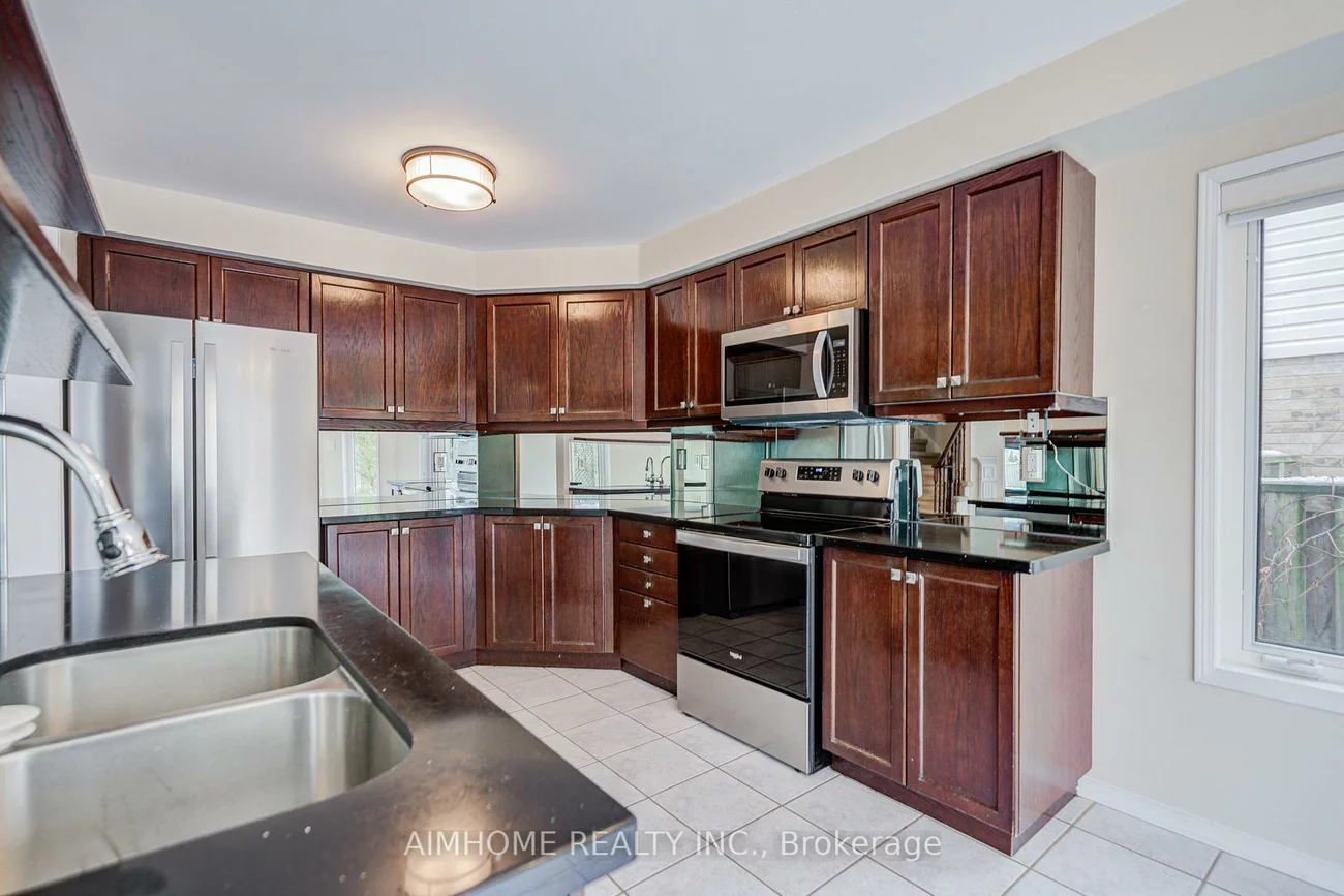 562, Mcbean, Stonehaven-Wyndham, Newmarket