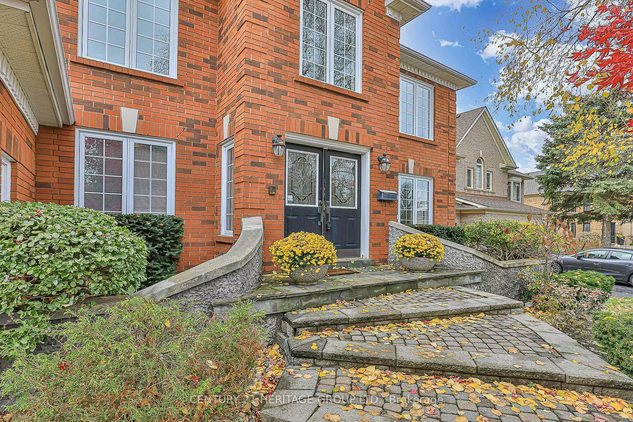 668, Chaleur, Stonehaven-Wyndham, Newmarket