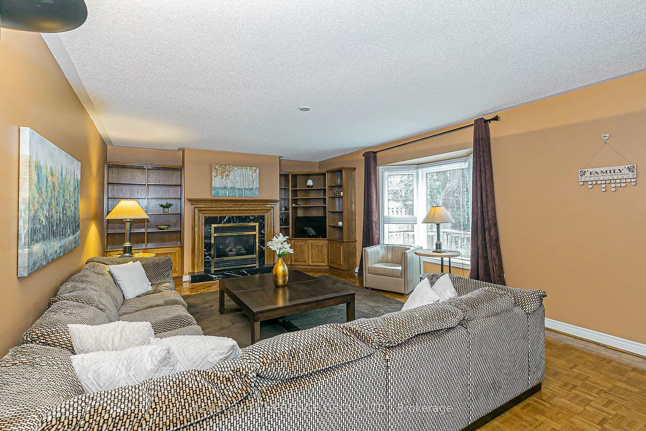 668, Chaleur, Stonehaven-Wyndham, Newmarket