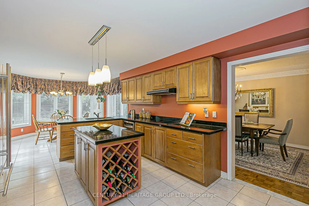 668, Chaleur, Stonehaven-Wyndham, Newmarket