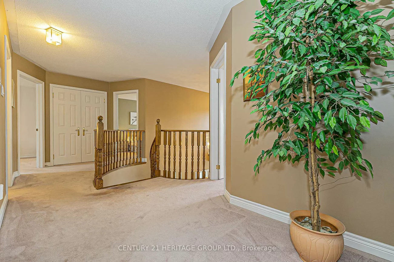 668, Chaleur, Stonehaven-Wyndham, Newmarket