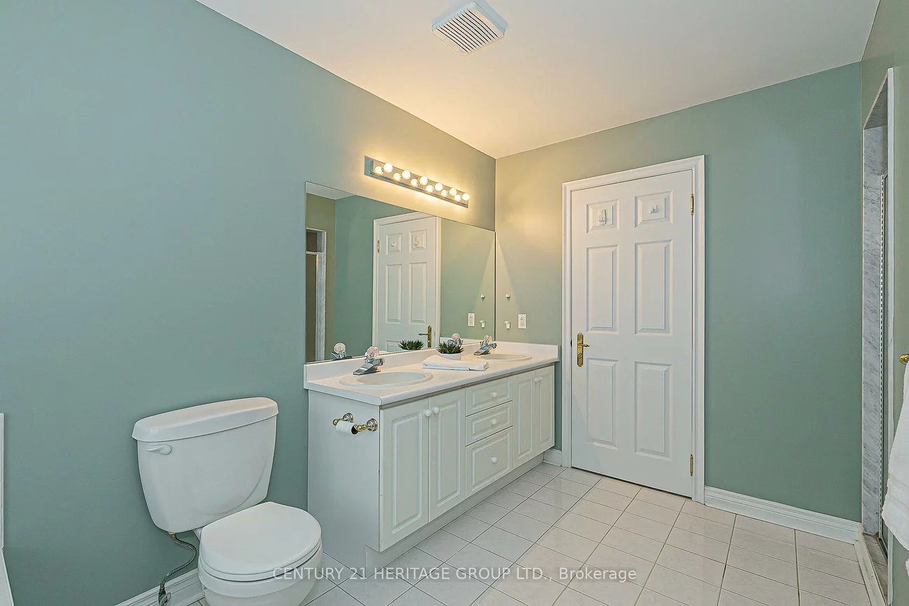 668, Chaleur, Stonehaven-Wyndham, Newmarket