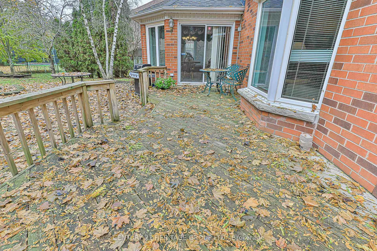 668, Chaleur, Stonehaven-Wyndham, Newmarket