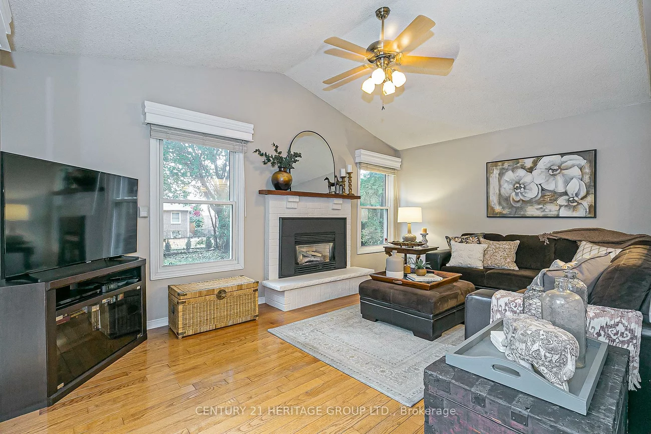 124, John Bowser, Glenway Estates, Newmarket