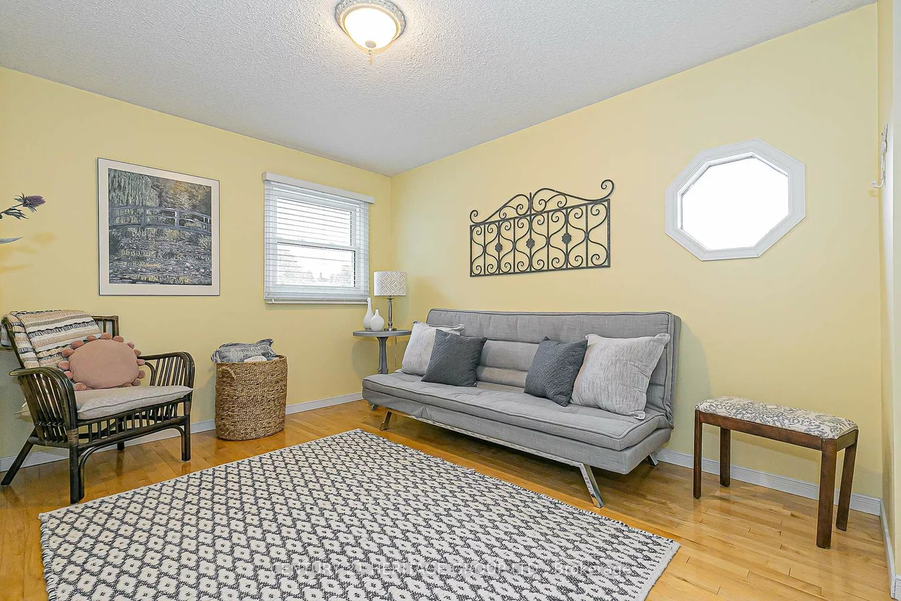 124, John Bowser, Glenway Estates, Newmarket