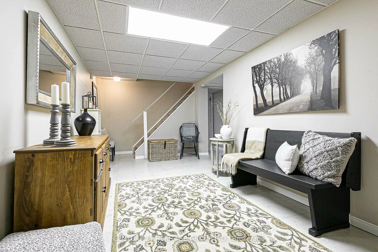 124, John Bowser, Glenway Estates, Newmarket