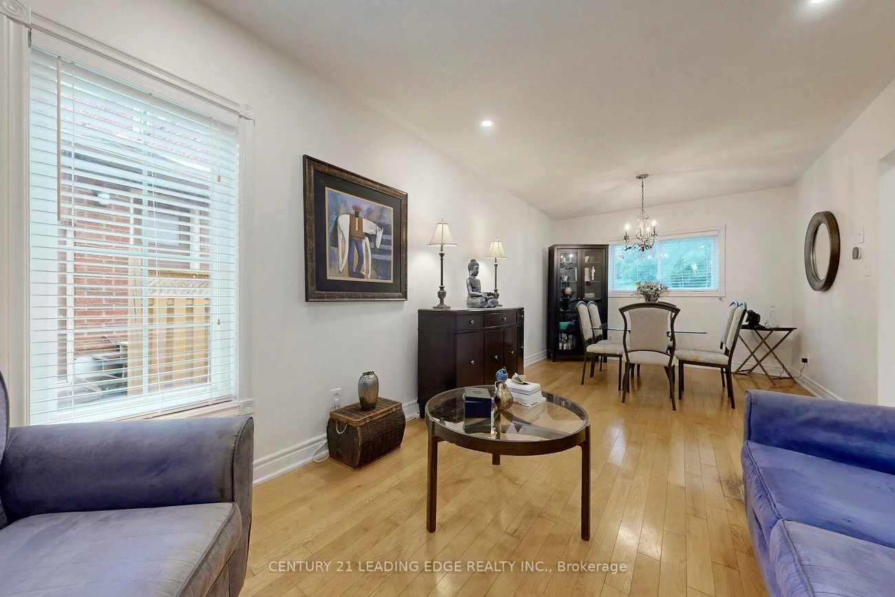 851, Hilton, Stonehaven-Wyndham, Newmarket