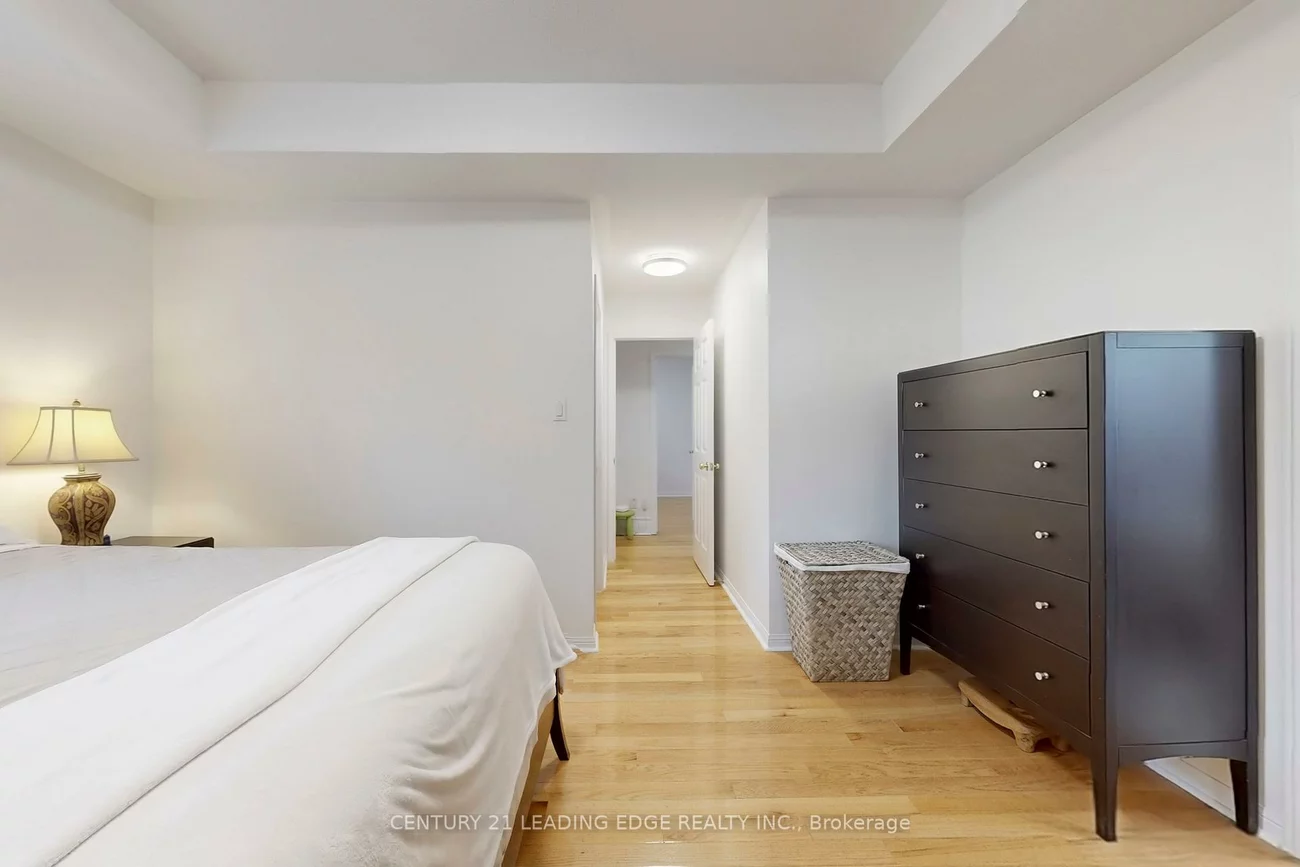 851, Hilton, Stonehaven-Wyndham, Newmarket