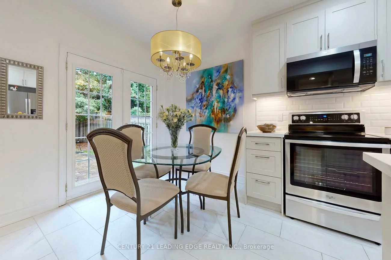 851, Hilton, Stonehaven-Wyndham, Newmarket