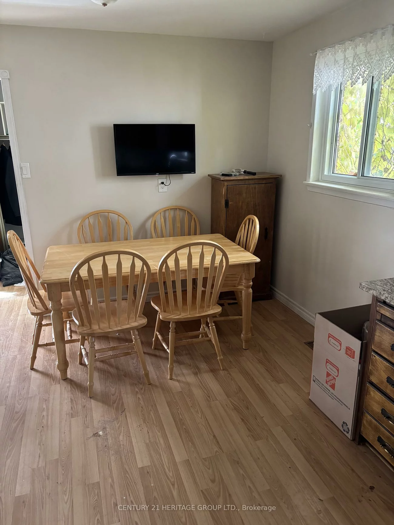 717, Jackson, Huron Heights-Leslie Valley, Newmarket