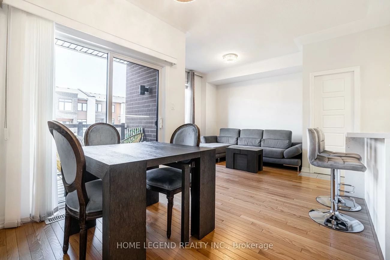 123, Bravo, Woodland Hill, Newmarket