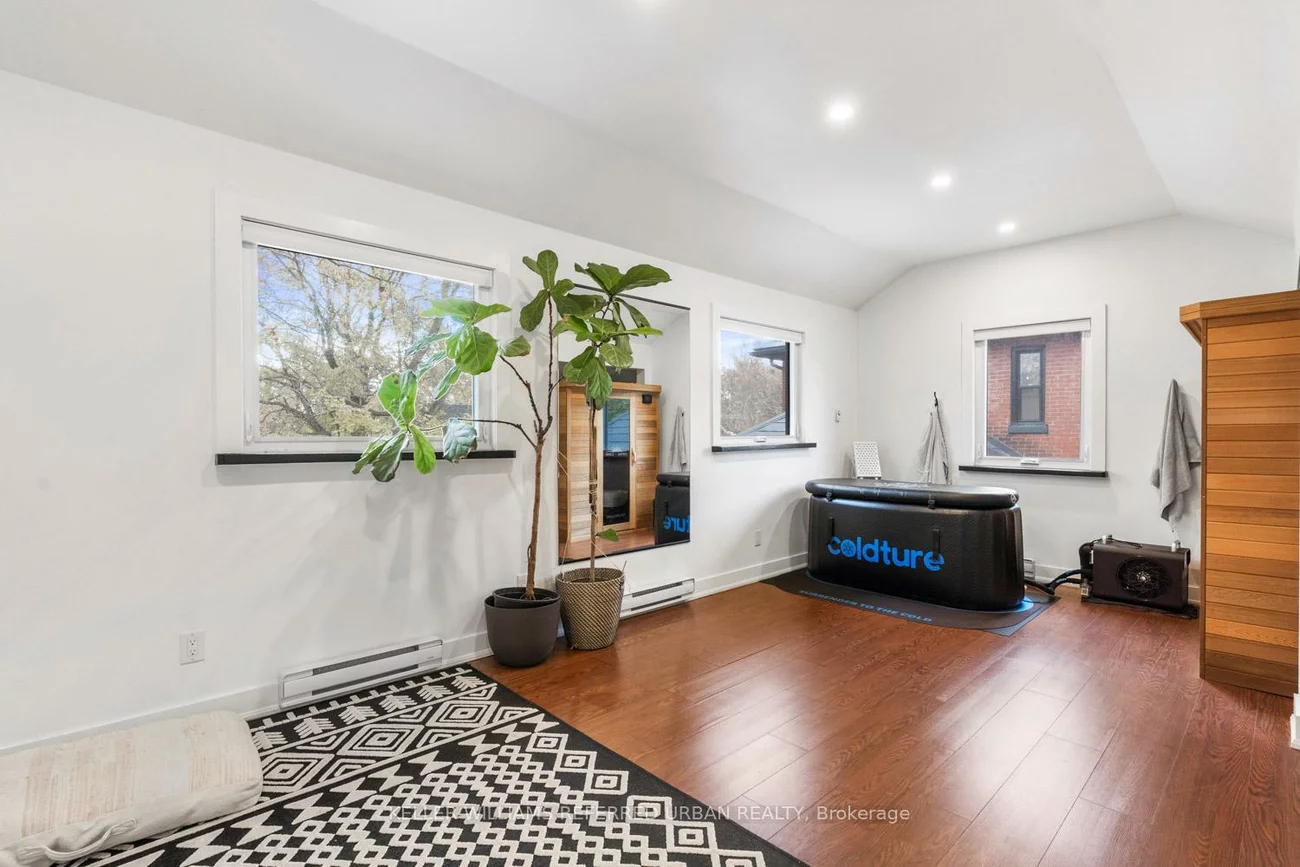 93, Concession, Central Newmarket, Newmarket