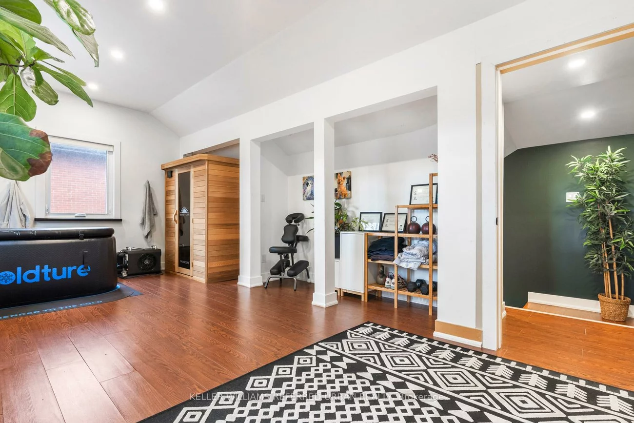 93, Concession, Central Newmarket, Newmarket