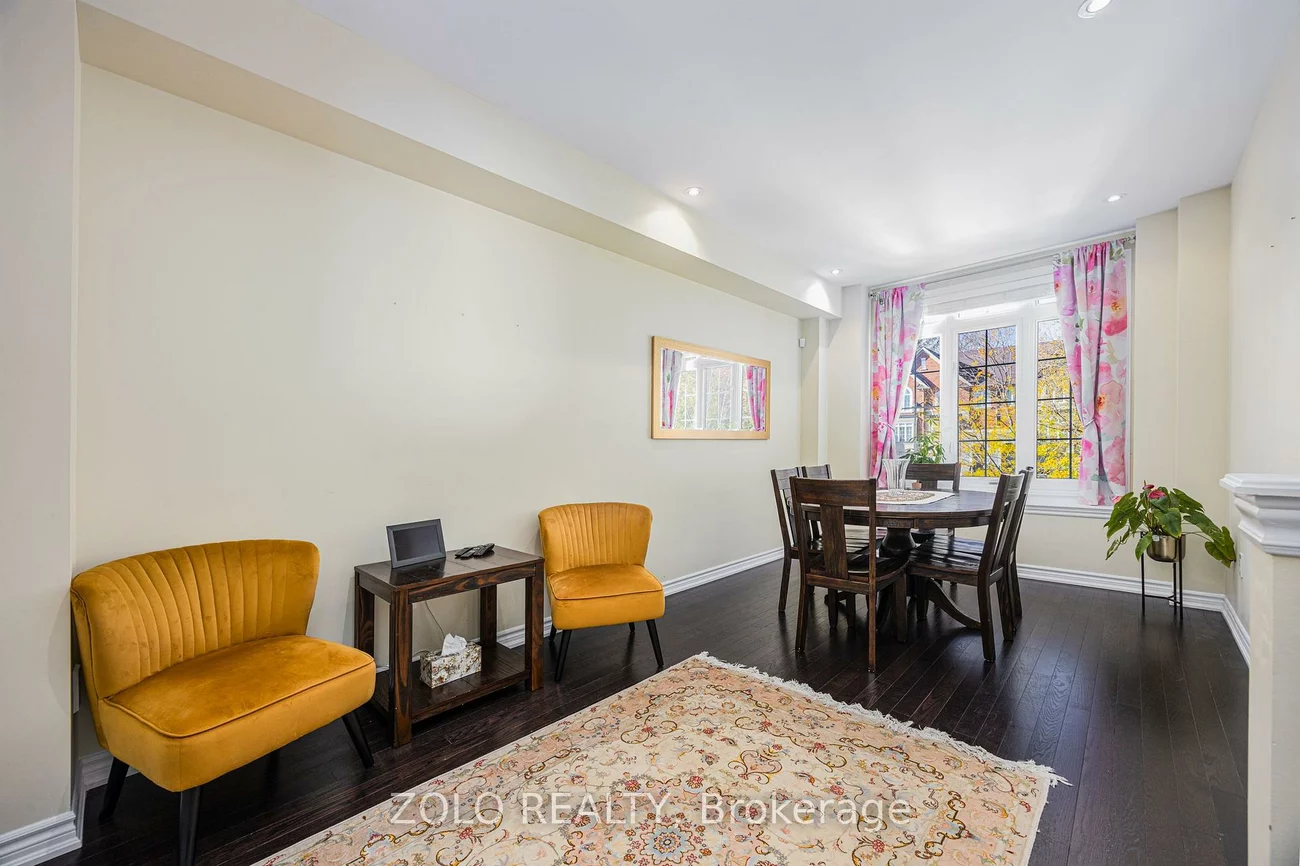 235, Appleton, Central Newmarket, Newmarket