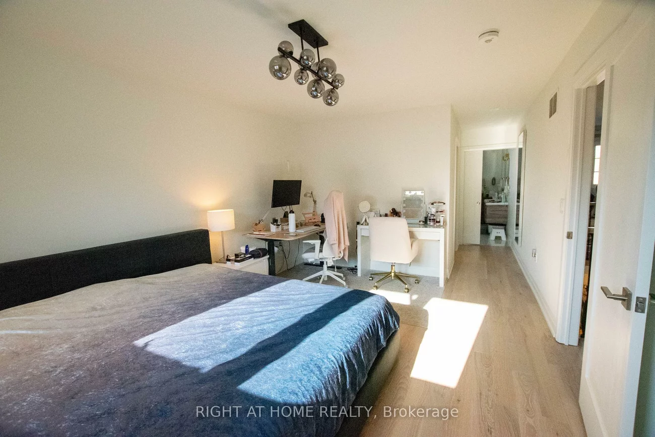 832, Leslie Valley, Huron Heights-Leslie Valley, Newmarket