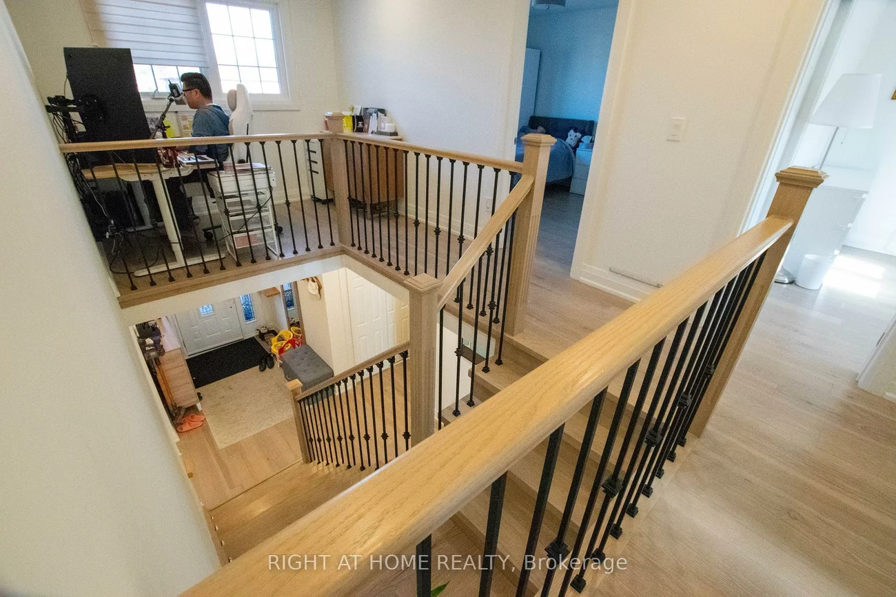 832, Leslie Valley, Huron Heights-Leslie Valley, Newmarket