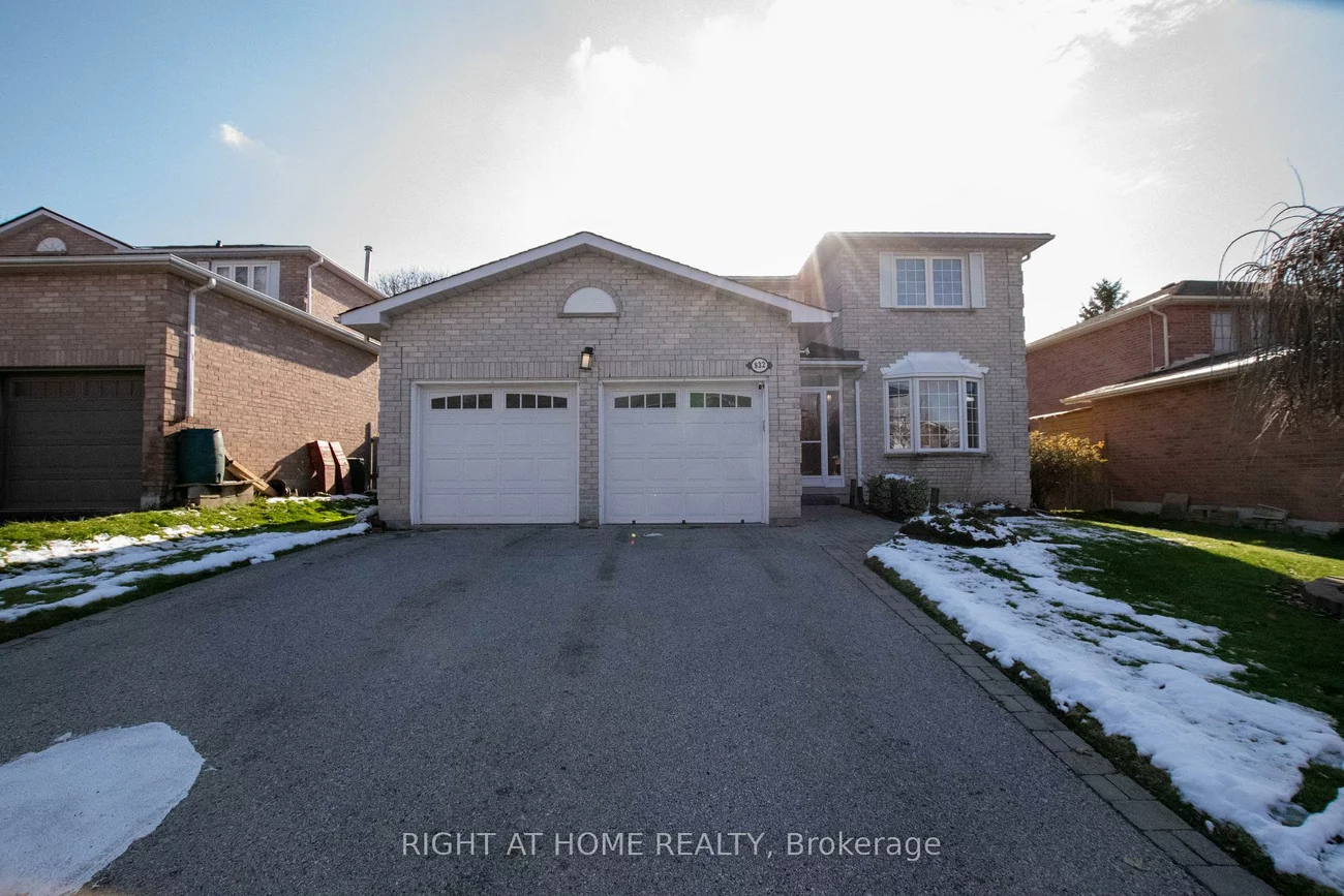 832, Leslie Valley, Huron Heights-Leslie Valley, Newmarket