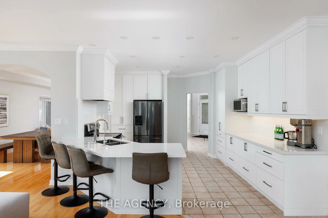 703, Madeline, Stonehaven-Wyndham, Newmarket