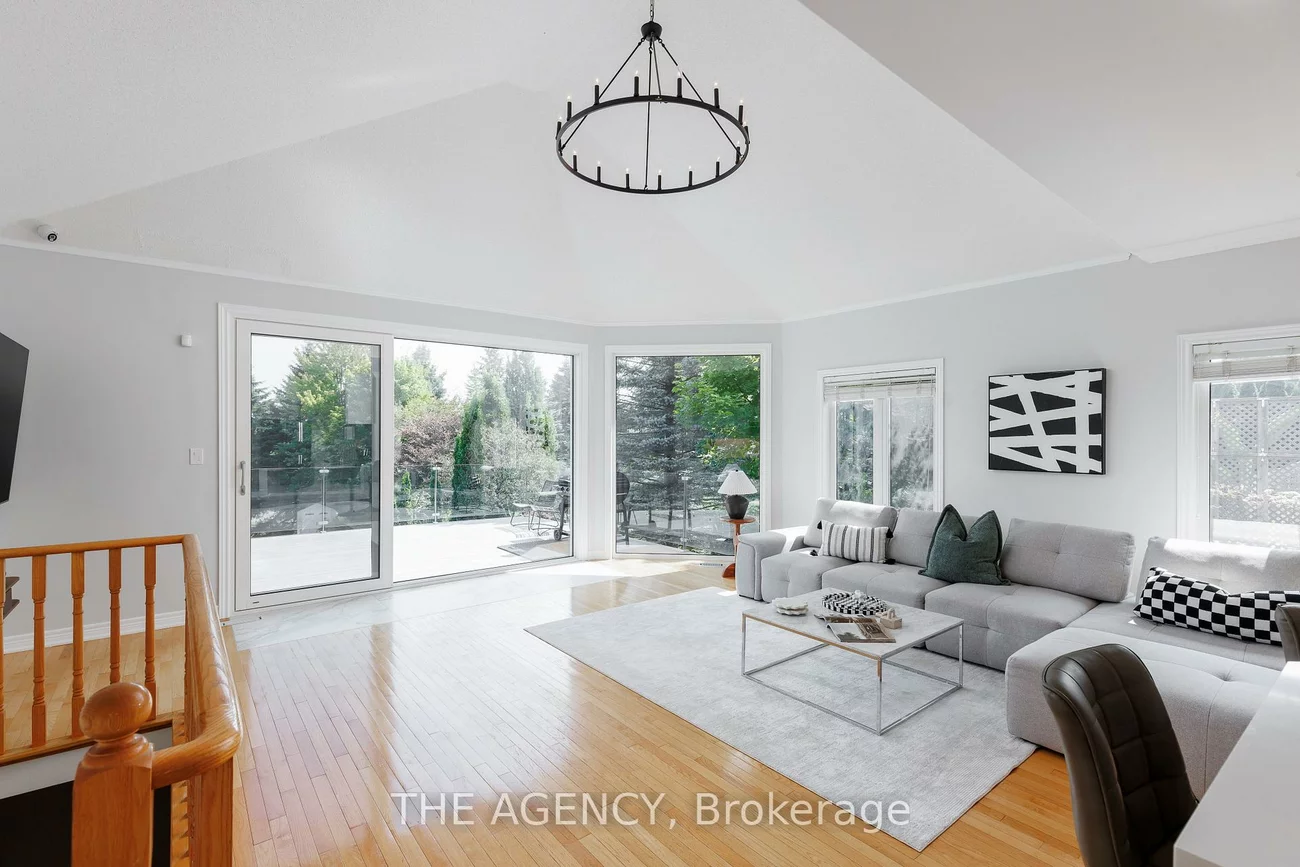 703, Madeline, Stonehaven-Wyndham, Newmarket