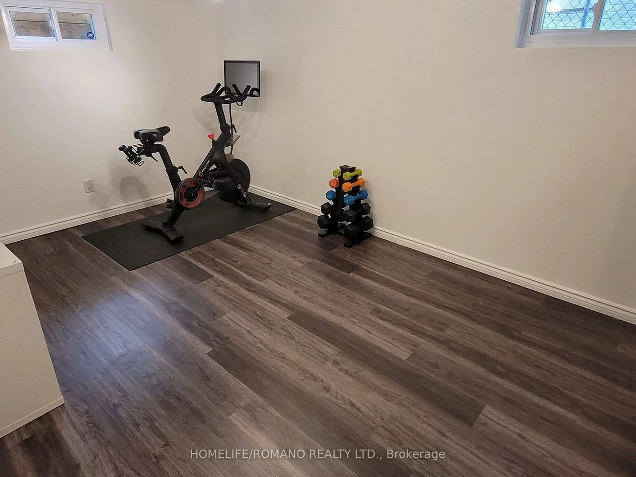 686, Irwin, Huron Heights-Leslie Valley, Newmarket