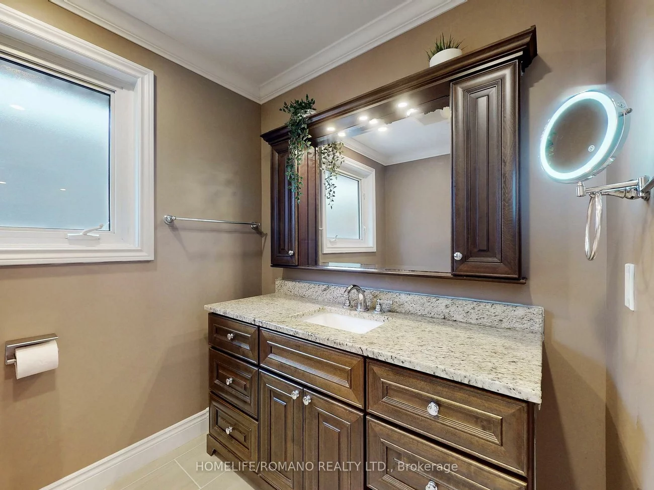 686, Irwin, Huron Heights-Leslie Valley, Newmarket