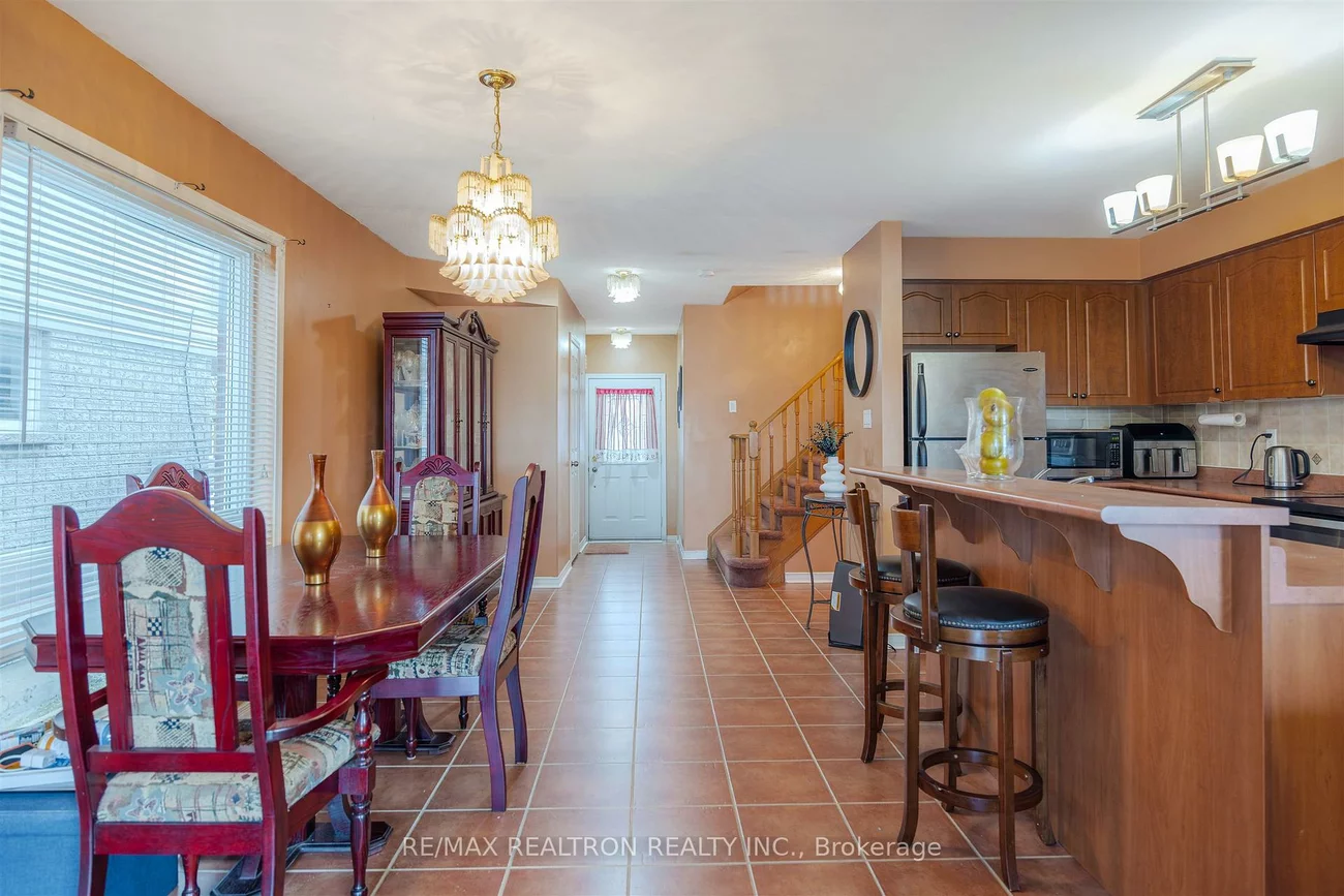 448, Sydor, Stonehaven-Wyndham, Newmarket