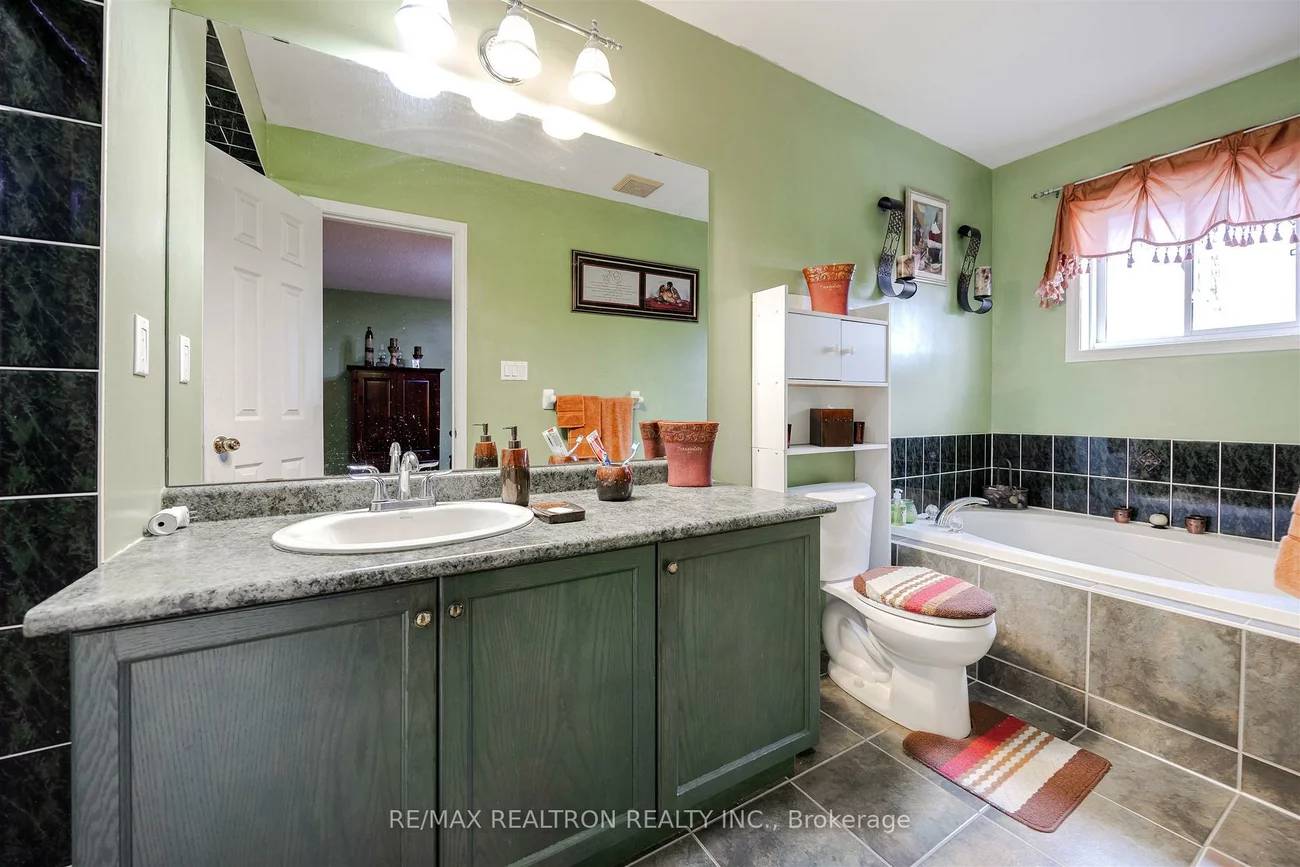 448, Sydor, Stonehaven-Wyndham, Newmarket