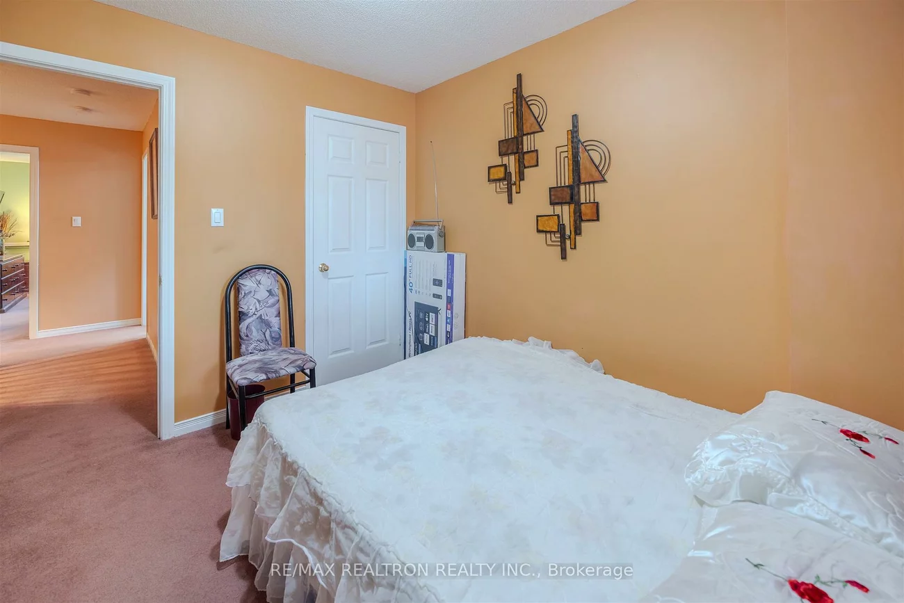 448, Sydor, Stonehaven-Wyndham, Newmarket