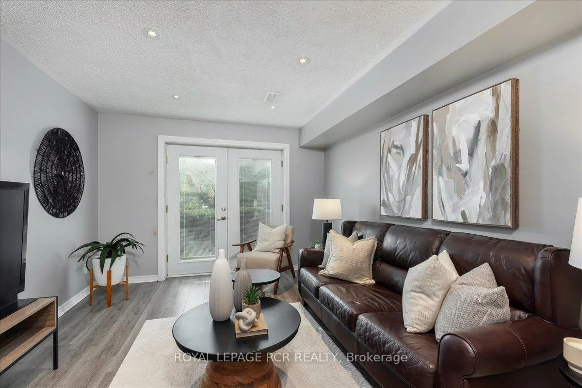 153, Stickwood, Gorham-College Manor, Newmarket