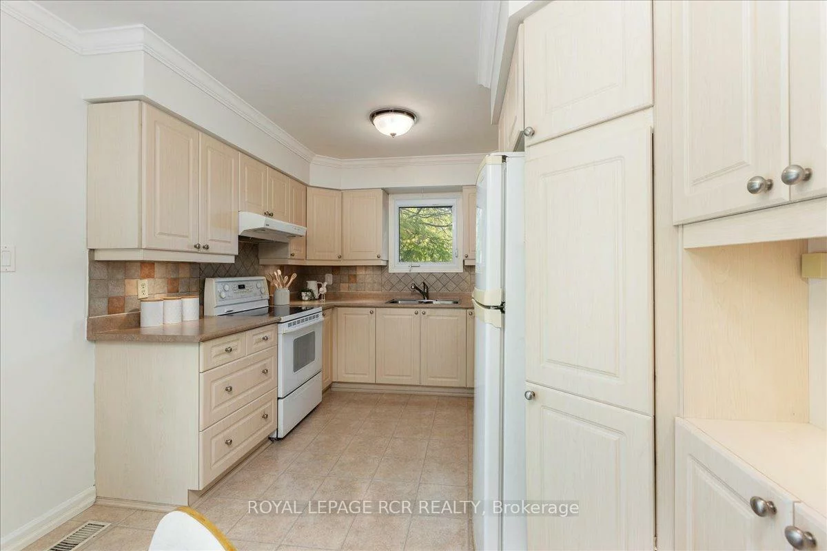 153, Stickwood, Gorham-College Manor, Newmarket