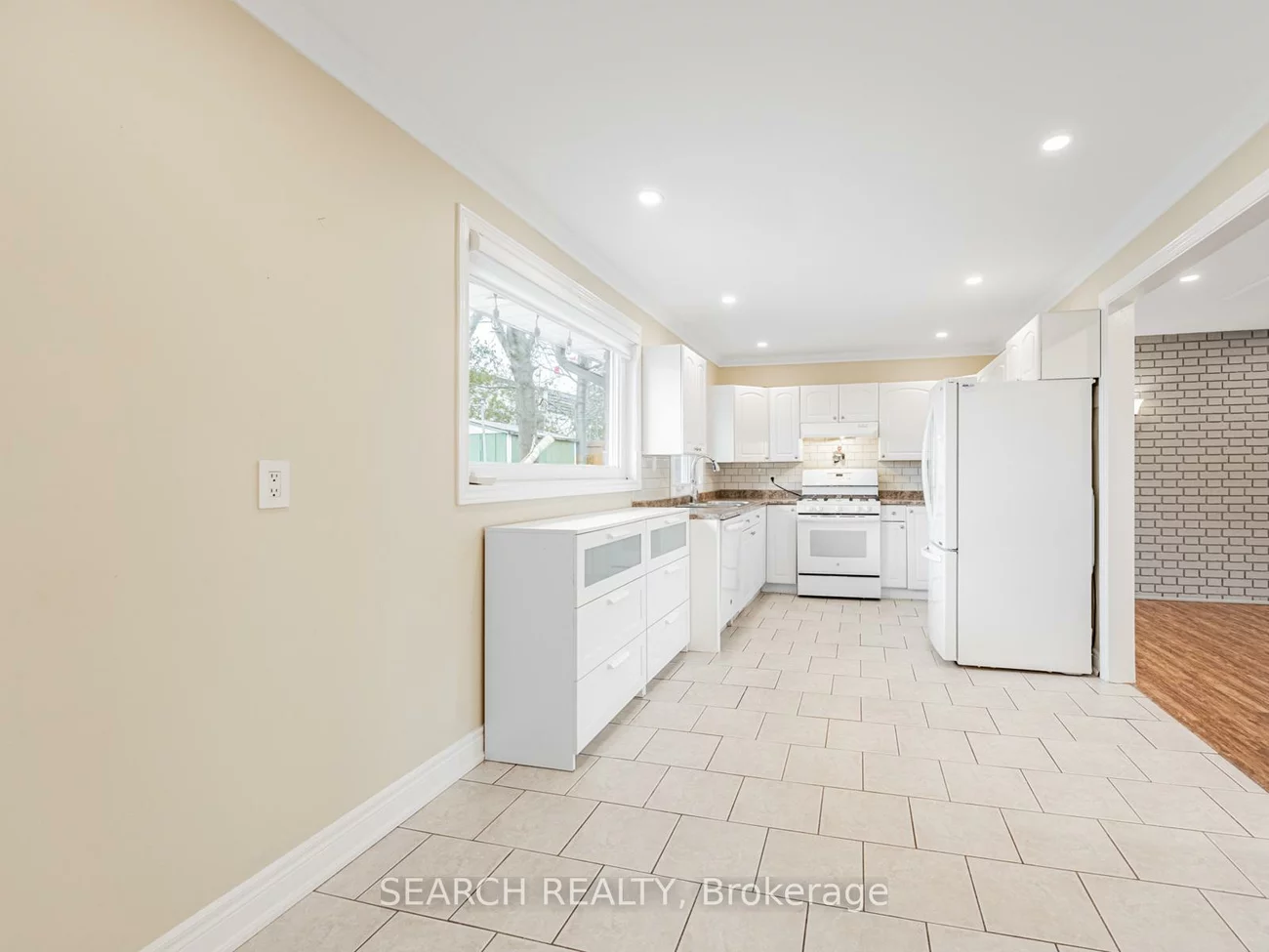 41, Hamilton, Huron Heights-Leslie Valley, Newmarket