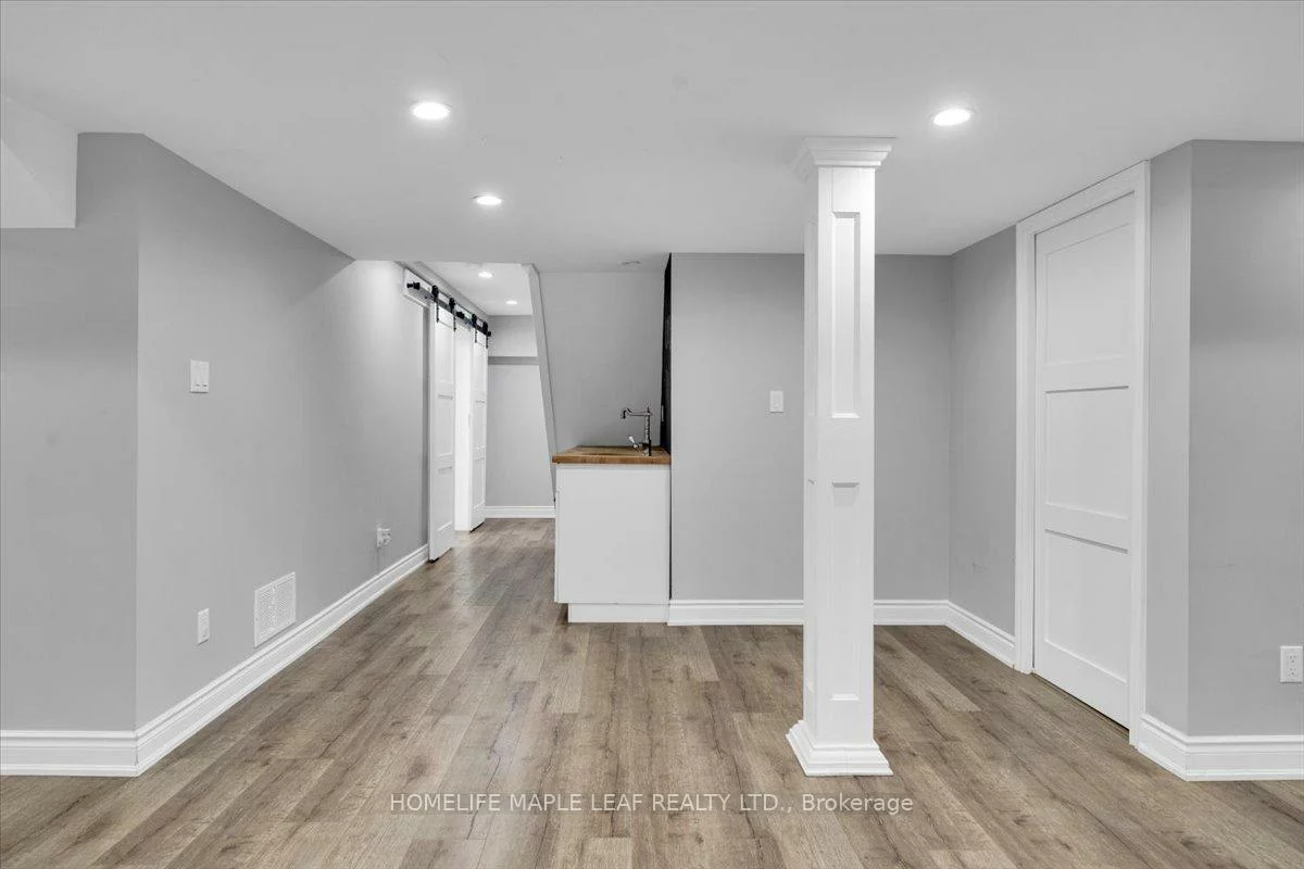 41, Ross Patrick, Woodland Hill, Newmarket