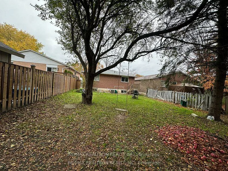 222, Currey, Central Newmarket, Newmarket