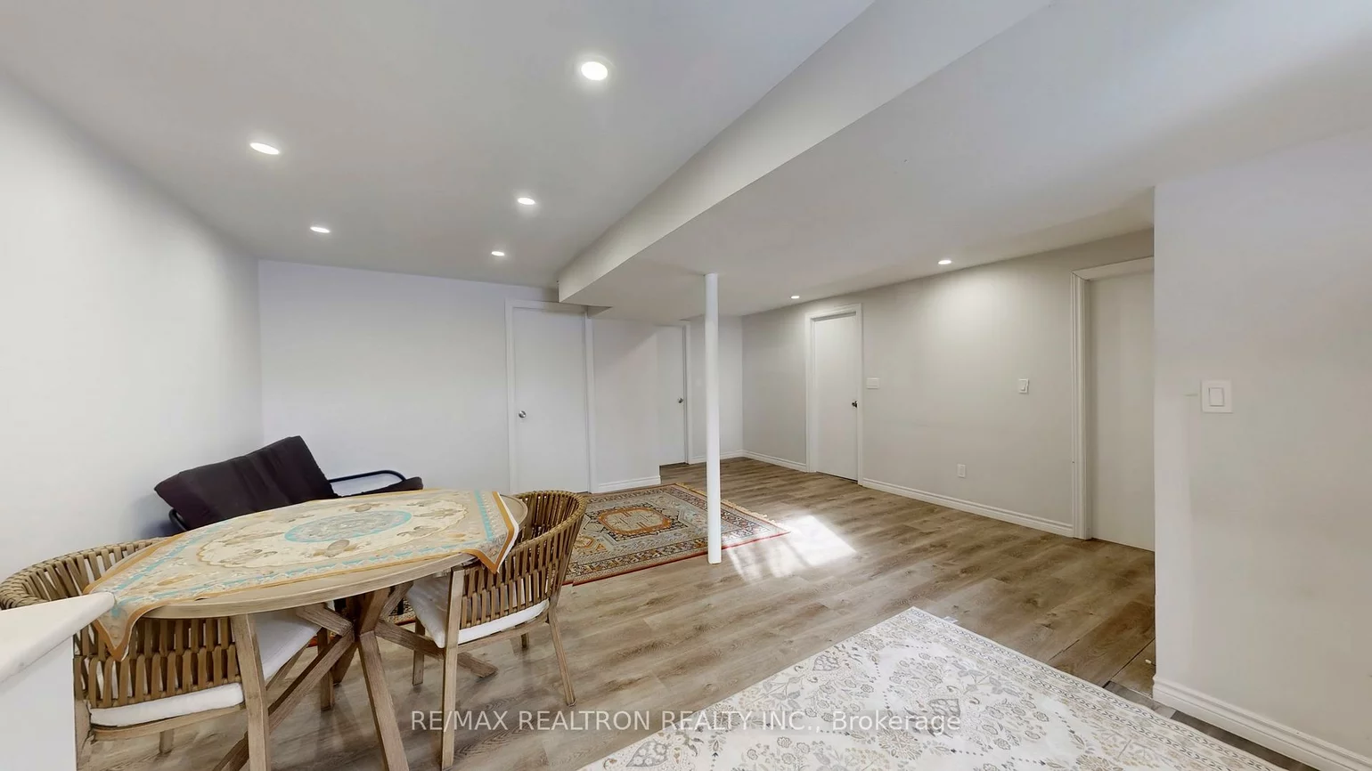 222, Currey, Central Newmarket, Newmarket