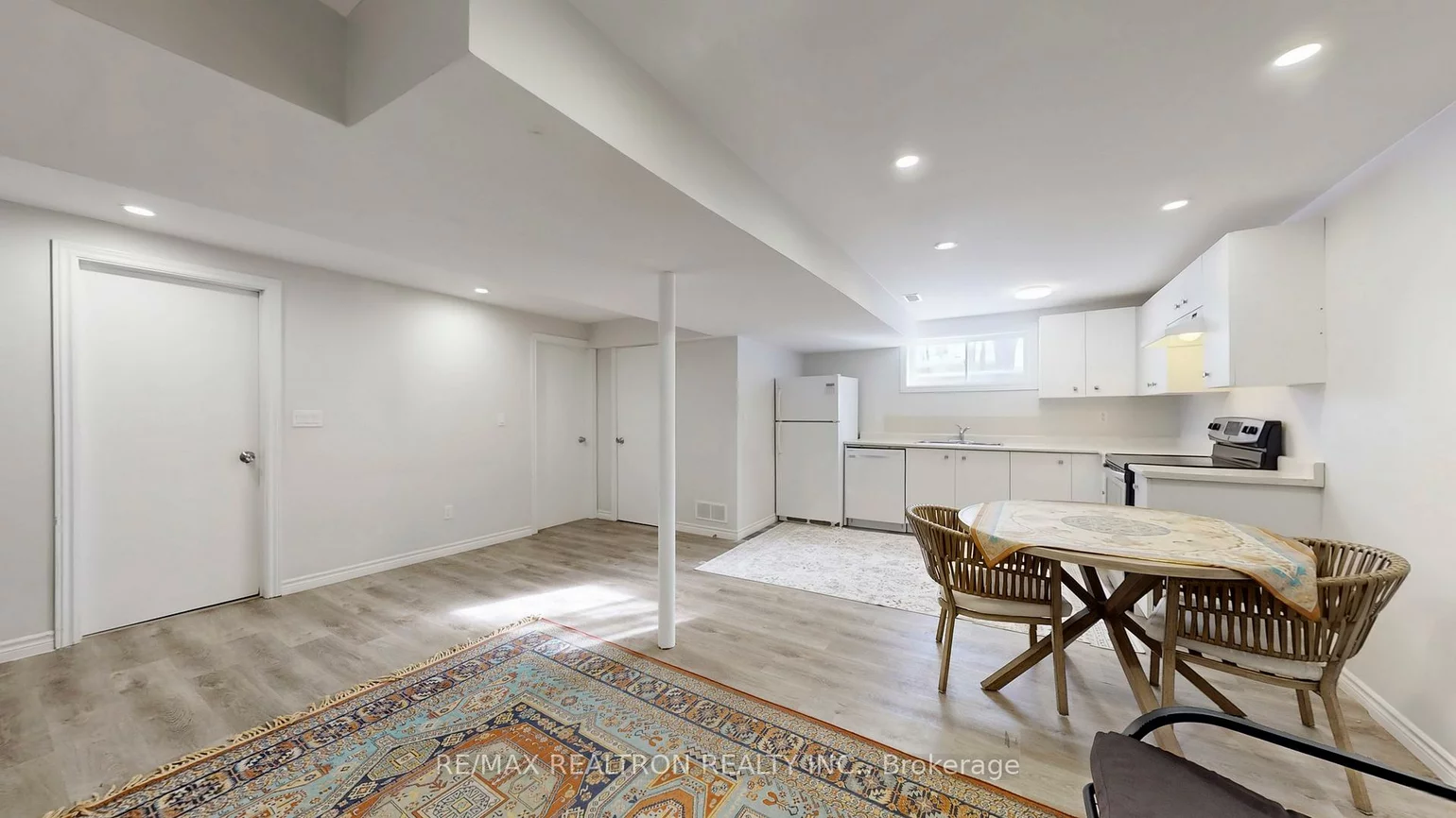 222, Currey, Central Newmarket, Newmarket