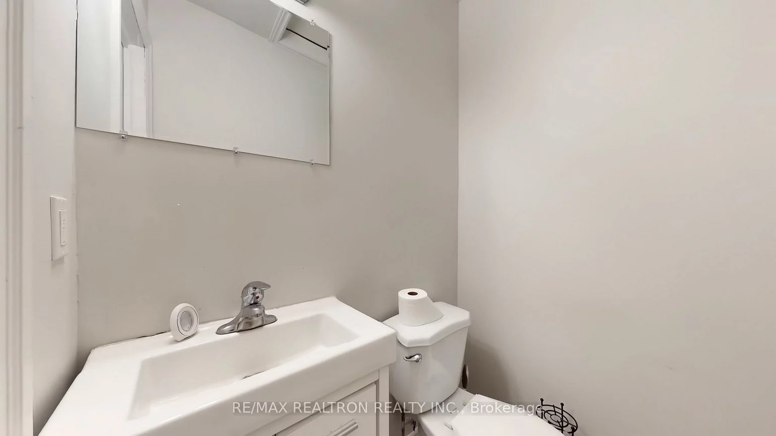 222, Currey, Central Newmarket, Newmarket