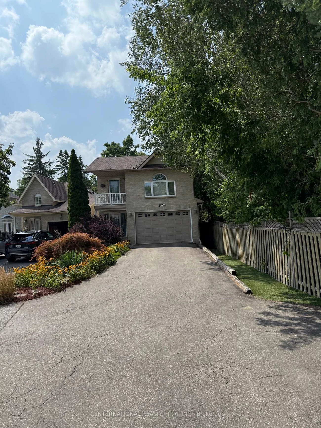 276, Sheridan, Gorham-College Manor, Newmarket